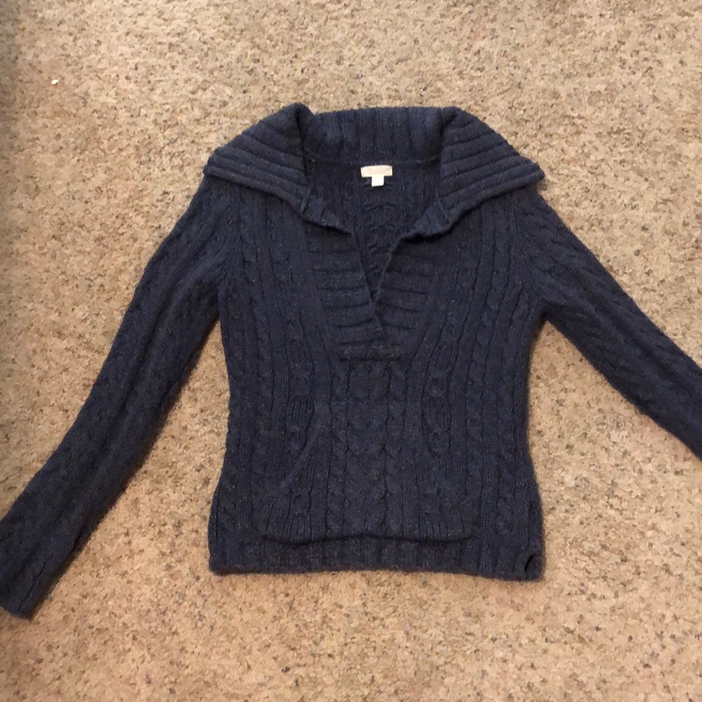 American Eagle Outfitters sweater